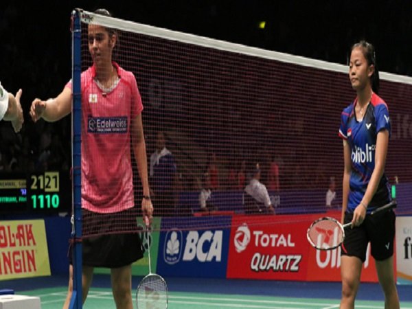 Berita Badminton: Fitriani Harus Menyerah dari Saina Nehwal