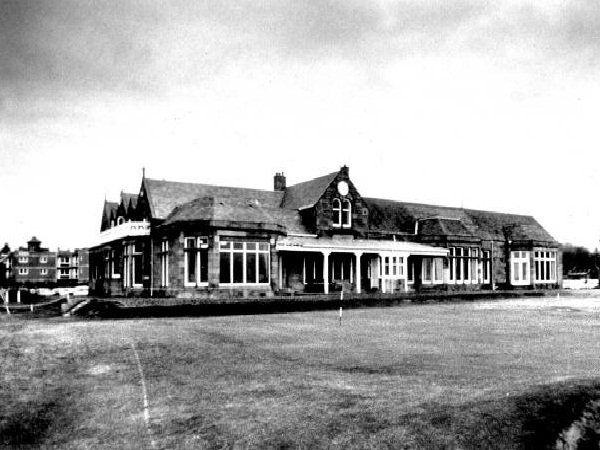 Berita Golf: Royal Troon atur agar anggota perempuan dapat bergabung