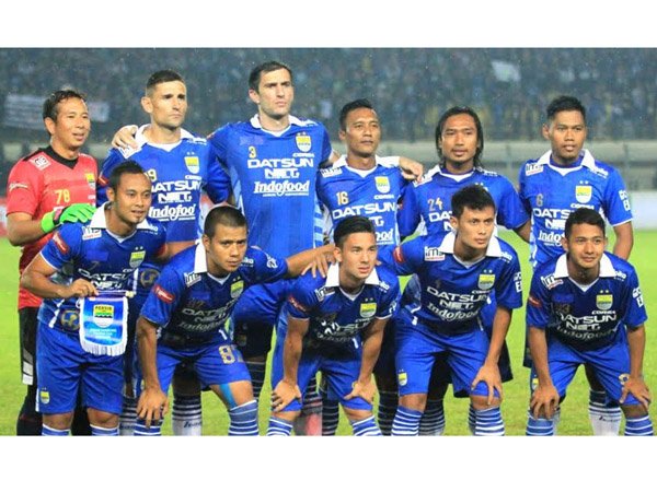 Berita Sepakbola: Persib Masih Butuh Waktu Untuk Juara
