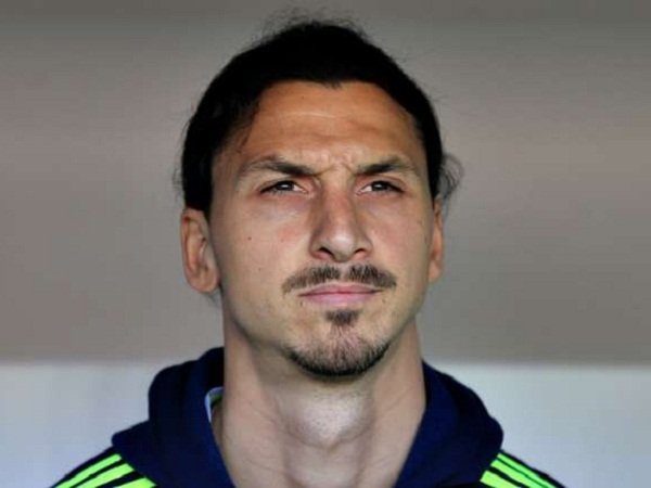 Berita Transfer: Manchester United segera mendaratkan Zlatan Ibrahimovic