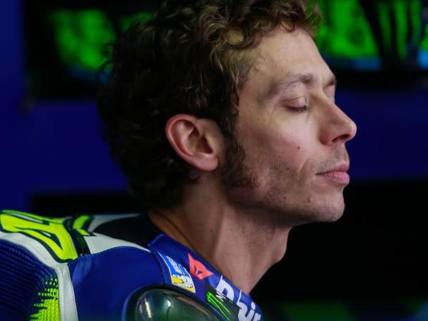 Berita MotoGP: Valentino Rossi Mengkhawatirkan Tentang Lomba
