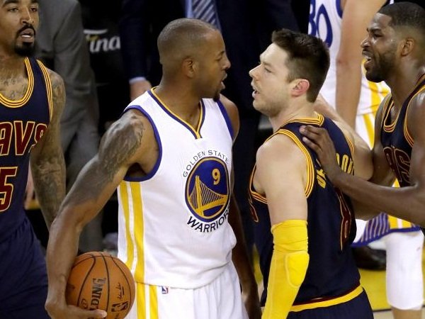 Berita Olahraga Basket: Matthew Dellavedova Bela Gaya Bermainnya