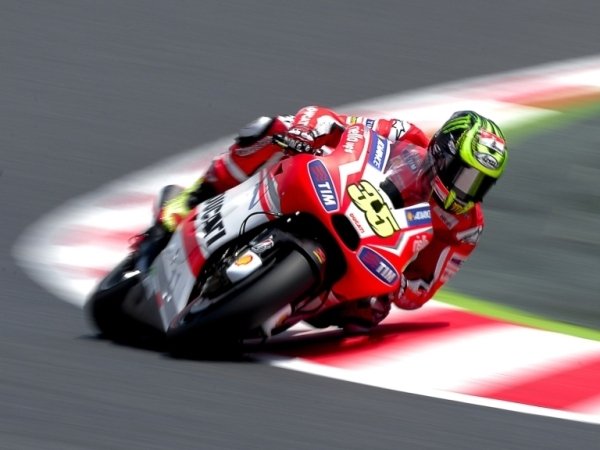 Berita MotoGP: Andrea Iannone Mengaku Tak Bisa Melakukan Apapun Dengan Kecelakaan