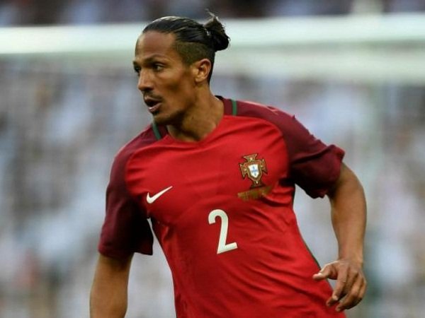 Berita Transfer: Bruno Alves selesaikan kepindahan ke Cagliari