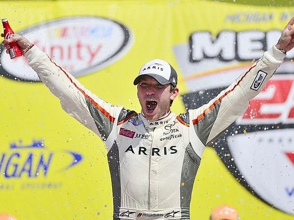 Berita NASCAR: Ketabahan Daniel Suarez Terbayarkan