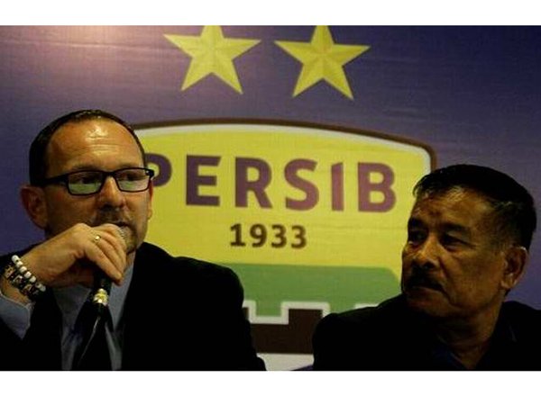 Berita TSC 2016: Umuh Muchtar Belum Tentukan Pengganti Pelatih Persib