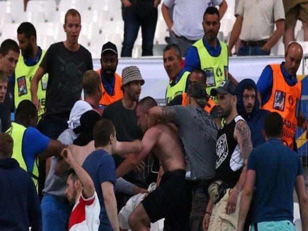 Berita Piala Eropa 2016: Rusia Diberikan Penangguhan Sanksi Dari Hukuman Diskualifikasi