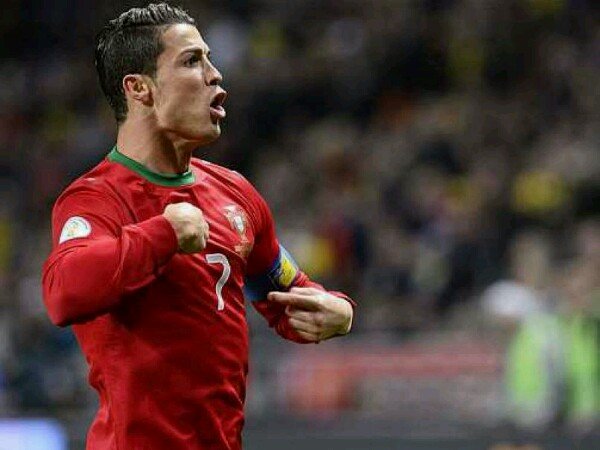 Berita Piala Eropa 2016: Cristiano Ronaldo Ejek Timnas Islandia Bermental Lembek