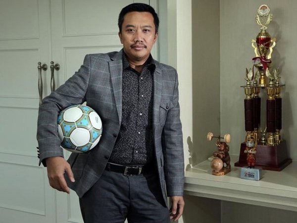 Berita Sepakbola: Harapan Menpora, Riedl Bisa Beri Timnas Kejutan