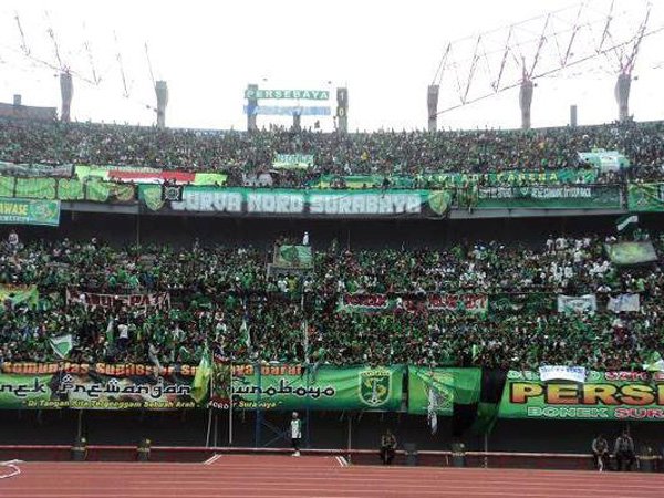 Berita Sepakbola: Ulang Tahun Persebaya Ke-89, Trofeo Digelar