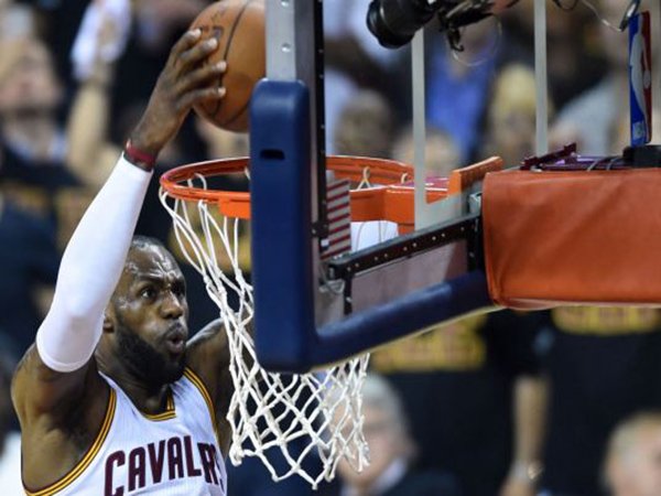 Berita Basket: LeBron James Cetak 41 Poin, Paksakan Game 7 Final NBA