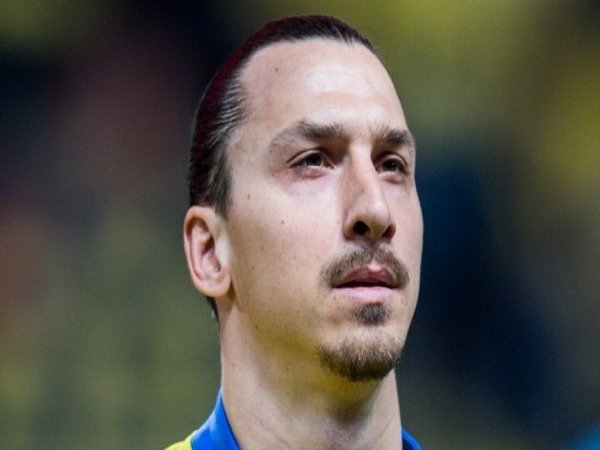 Berita Piala Eropa 2016: Conte Dukung Ibrahimovic Pindah Ke Manchester United