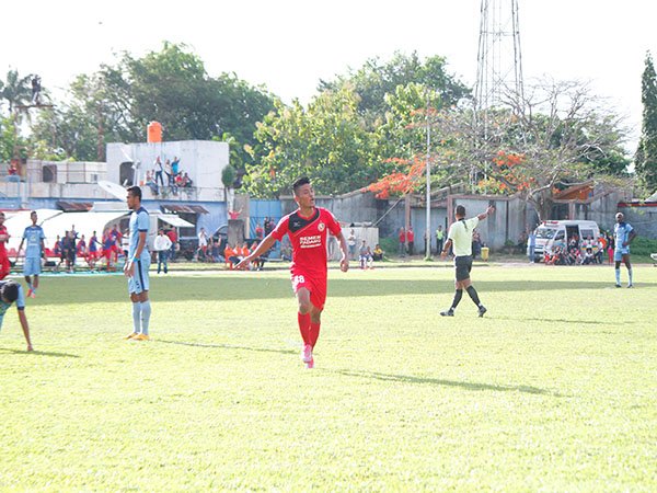 Berita TSC 2016 : Unjuk Gigi Sosok Penahan Sisi Kiri Semen Padang FC