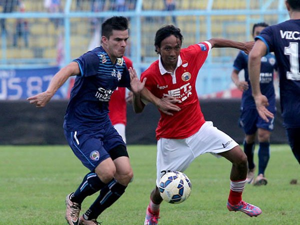Berita TSC 2016: Gustavo Giron Ketagihan Jebol Gawang Persija