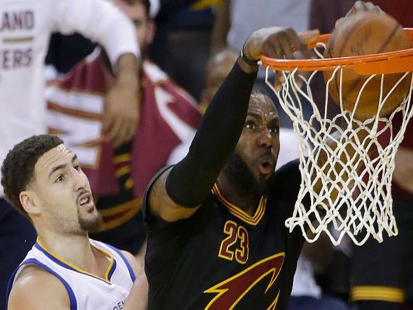 Berita Basket: Cavaliers Tundukkan Warriors Dalam Drama Menegangkan