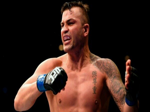 Berita Tinju UFC: Steve Bosse Kalahkan Juara UFC O'Connell