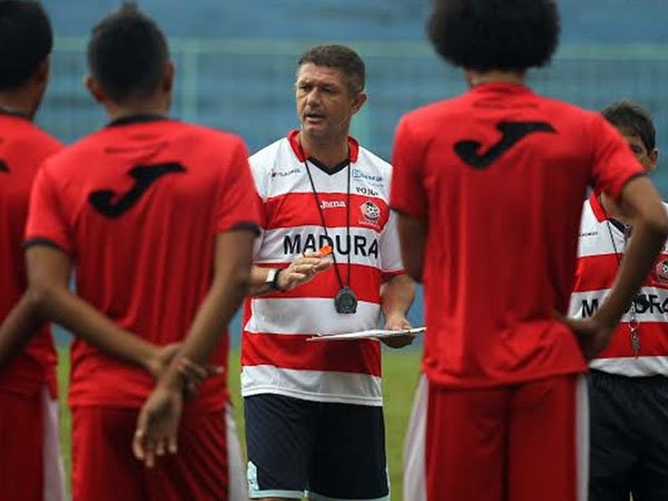 Berita TSC 2016: Madura United Yakin Bakal Menang di Sidoarjo