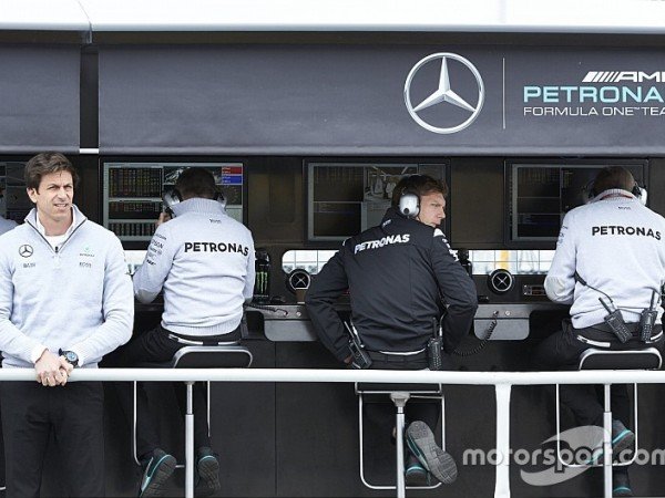 Berita F1: Keluhan Tim Mercedes Di European Grand Prix
