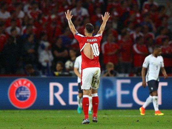 Berita Piala Eropa: Puma meminta maaf soal peristiwa jersey robek