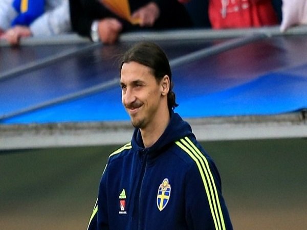 Berita Transfer: Bagi De Bruyne Liga Inggris Akan Lebih Menarik Dengan Kedatangan Ibrahimovic