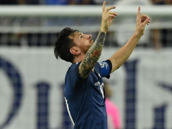 Berita Copa America Centenario: Lionel Messi tasbihkan diri sebagai pencetak gol terbanyak Argentina