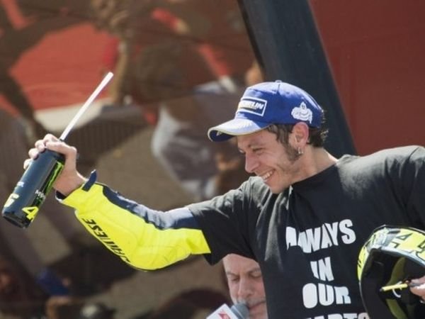 Berita MotoGP: Makin Menua, Rossi Kian Menguat