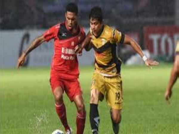 Berita Sepak Bola: Nil Maizar Restui Pemain Semen Padang Perkuat Timnas Indonesia