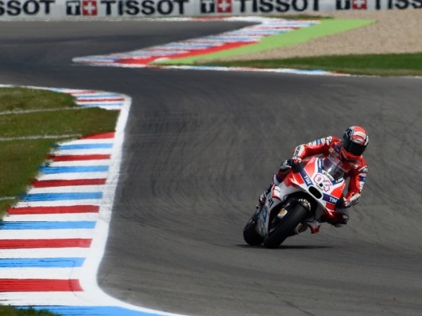 Berita MotoGP: Andrea Dovizioso Menyebut Valentino Rossi Sebagai Rival Terkuat di GP Assen