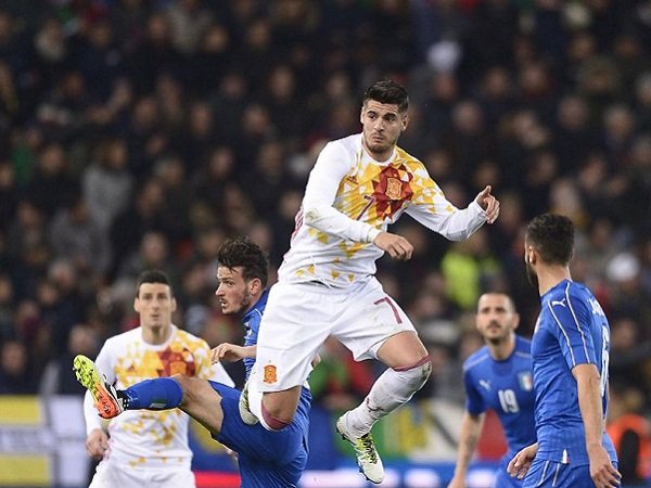 Berita Piala Eropa: Alvaro Morata diperingatkan untuk memakai helm untuk hadapi Trio BBC Italia