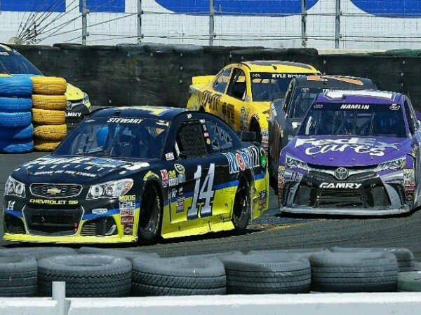 Berita Nascar: Briscoe Juara ARCA Racing Series dan Stewart Juara Sonoma Raceway