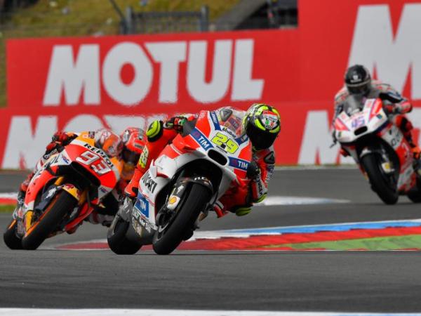 Berita MotoGP: Andrea Iannone Ungkap Sulitnya Memulai Balapan Dari Belakang