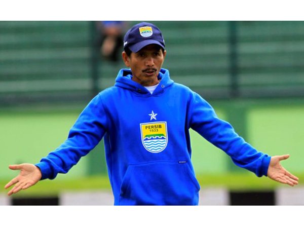 Berita TSC 2016: Djanur Siap Memperbaiki Persib