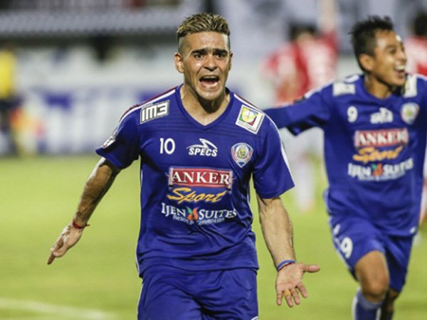 Berita TSC 2016: Cristian Gonzales Jadi Pemain Bola Termahal Indonesia