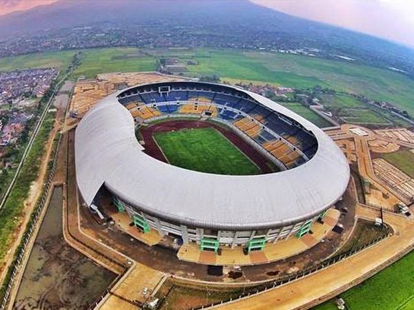 Berita Sepakbola: Inilah 3 Stadion Terbaik dan Termegah Indonesia
