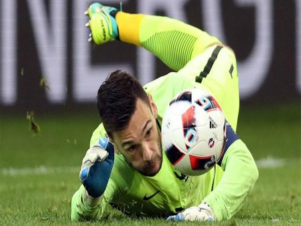 Berita Piala Eropa 2016: Peter Shilton Akui Jika Lloris Penjaga Gawang Terbaik Piala Eropa 2016