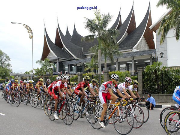 Tour De Singkarak 2016: Spektakulerkan TDS 2016 Demi Peningkatan Pariwisata Sumbar