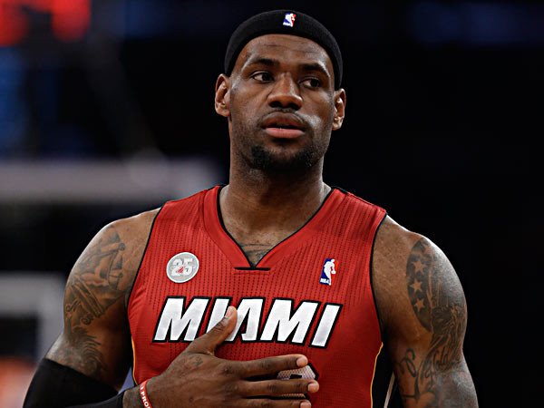 Berita Basket : SIMAK! Fakta Mengeani Sang KING JAMES, LeBron James Raymone