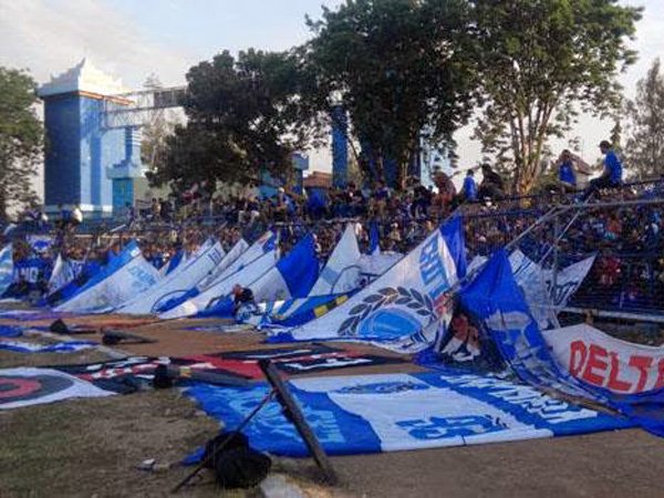 Berita TSC 2016: Derby Jatim Persela Vs Arema Diundur, Jumlah Personil Keamanan Ditambah