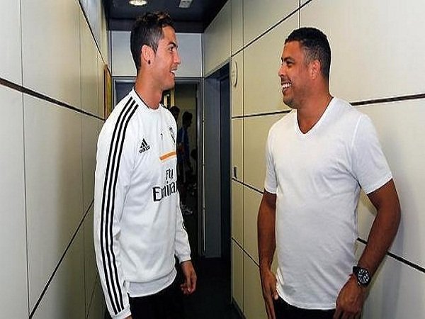 Berita Sepak Bola: Benarkah Ronaldo Hampir Bergabung dengan Glasgow Rangers?