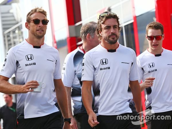 Berita F1: Kehilangan Grip, Jenson Button Merasa Driver Amatiran?