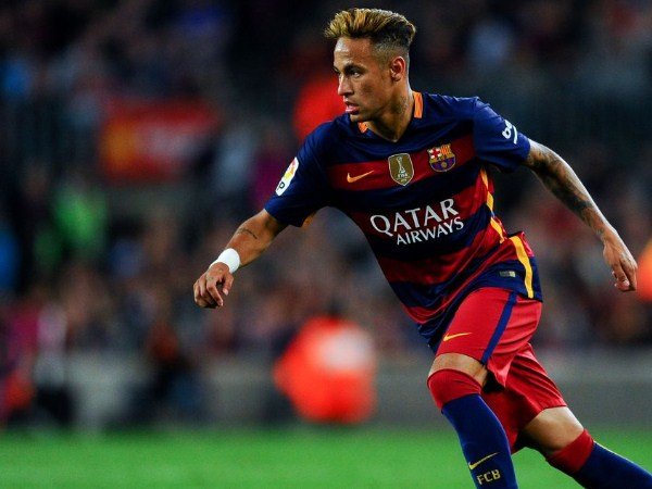 Berita Sepak Bola: Inilah Kebiasaan Neymar di Luar Lapangan