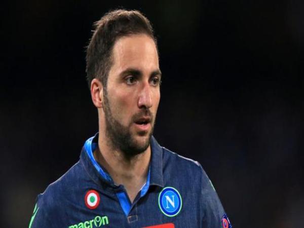 Berita Liga Italia: Higuain Kecam Presiden Napoli