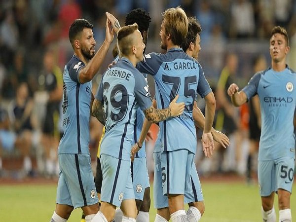 Berita Sepak Bola: Guardiola Catat Kemenangan Pertama Bersama City