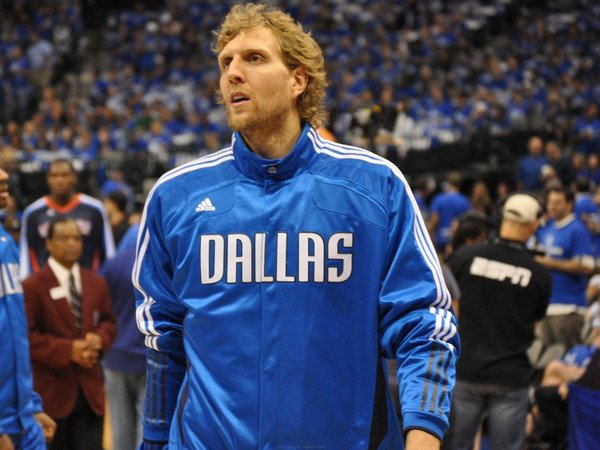 Berita Basket: Dallas Mavericks Resmi Perpanjang Kontrak Dirk Nowitzki