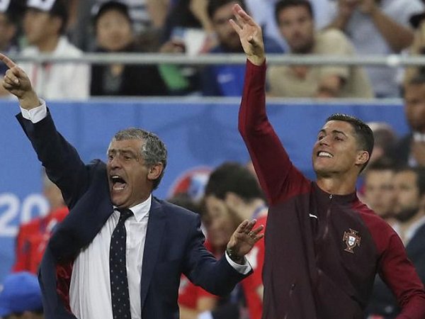 Berita Sepakbola: Jose Mourinho Anggap Cristiano Ronaldo Tak Berperan Di Final Euro 2016?
