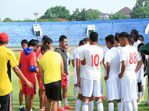 Berita TSC 2016: Tidak Terbawa Euforia Semen Padang Bersiap Jamu BSU