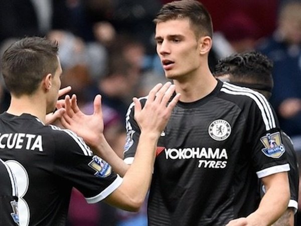 Berita Liga Inggris: Chelsea Akan Pinjamkan Matt Miazga Ke Klub Bundesliga?
