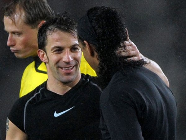 Berita Sepak Bola: Arema Berencana Kontrak Pemain Sekelas Del Piero