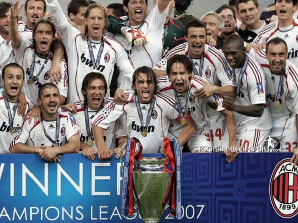 Berita Liga Italia: AC Milan, Kisah Hilangnya Kekuatan Super Sepak Bola Dunia