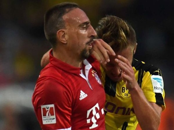 Berita Liga Jerman: Borussia Dortmund Tak Percaya Ribery Bisa Lolos Kartu Merah